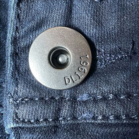 DL1961 Premium Denim “Emma” Dark Wash Jeggings (Size: 28) - Picture 14 of 15